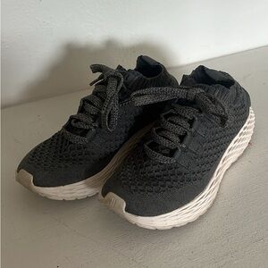 NOBULL Dark Grey Ivory Knit Runner